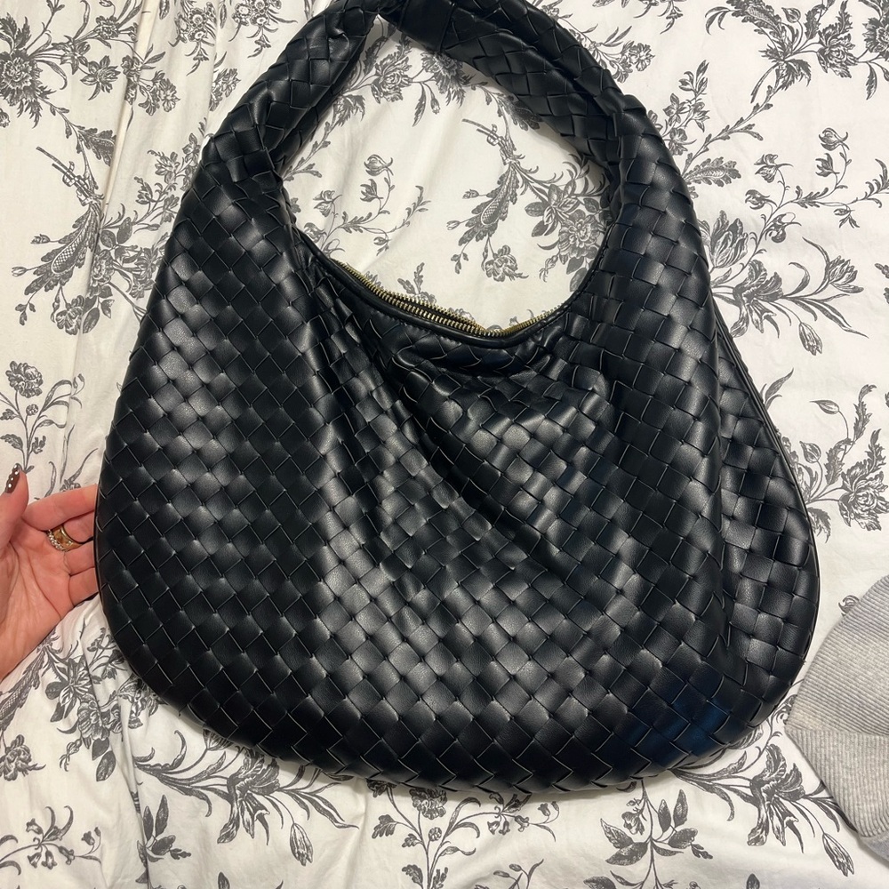 Abercrombie Black Woven Bag